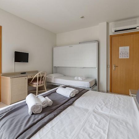 Hotel Airone (Adults Only) บิบิโอเน ภายนอก รูปภาพ