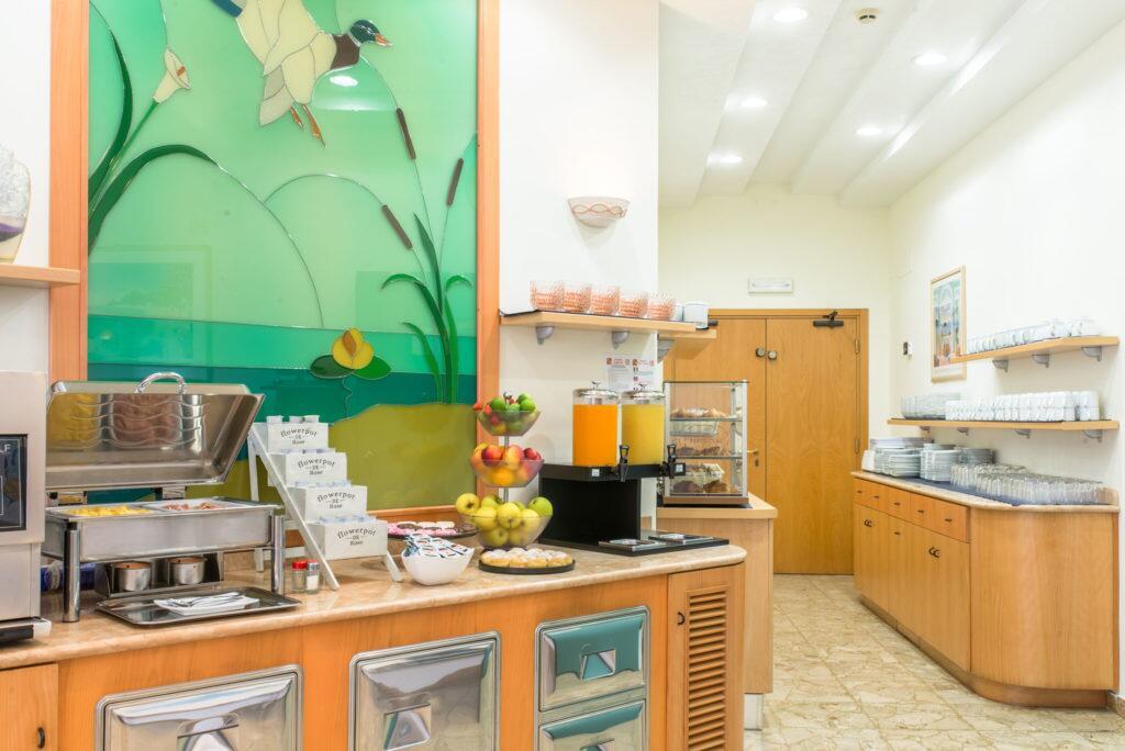Hotel Airone (Adults Only) บิบิโอเน ภายนอก รูปภาพ